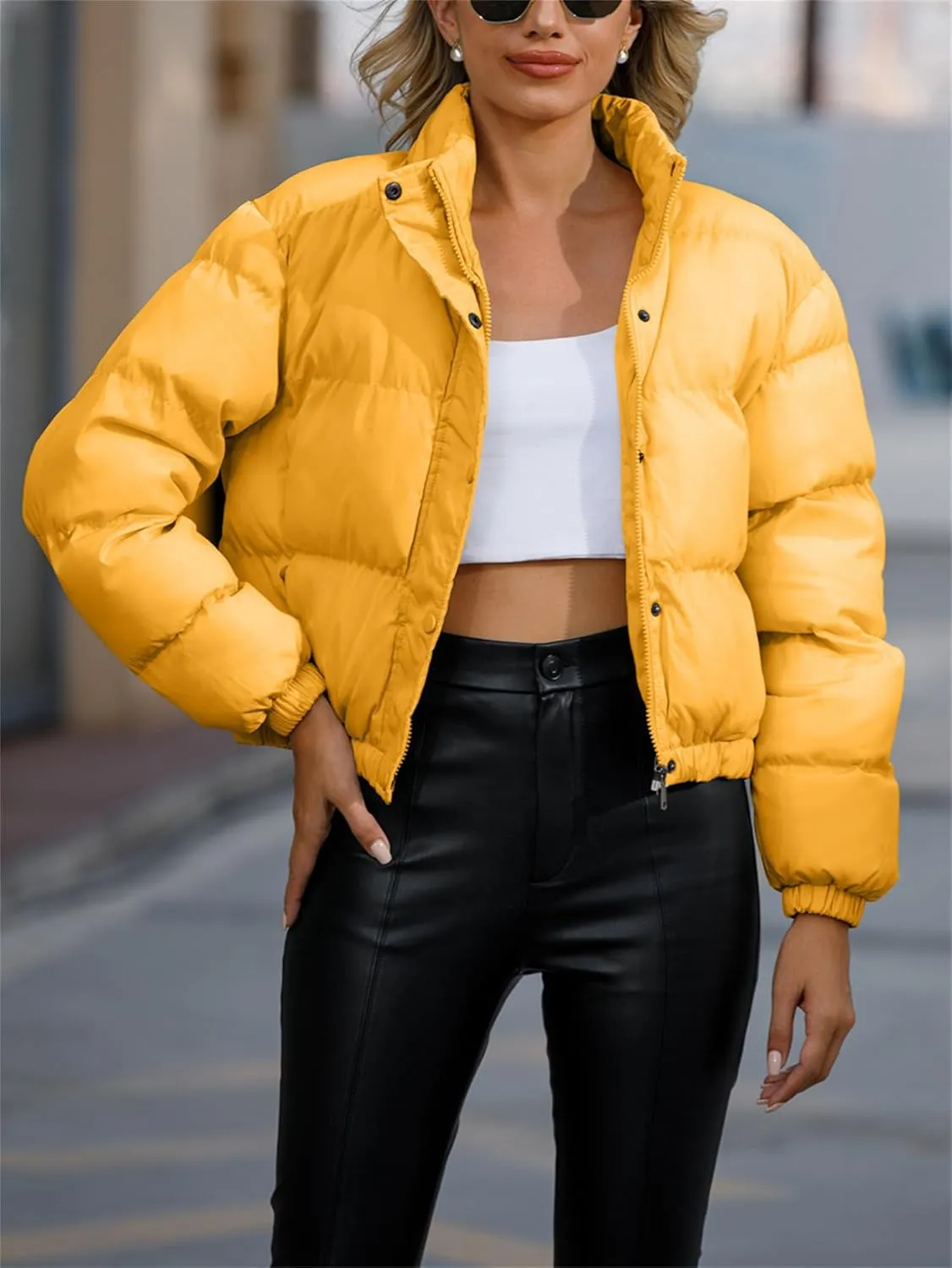 Andongnywell Women's Long Sleeve Zipper Puffer Jacket Winter Quilted Short Down Coat with Pockets Stand-up Collar