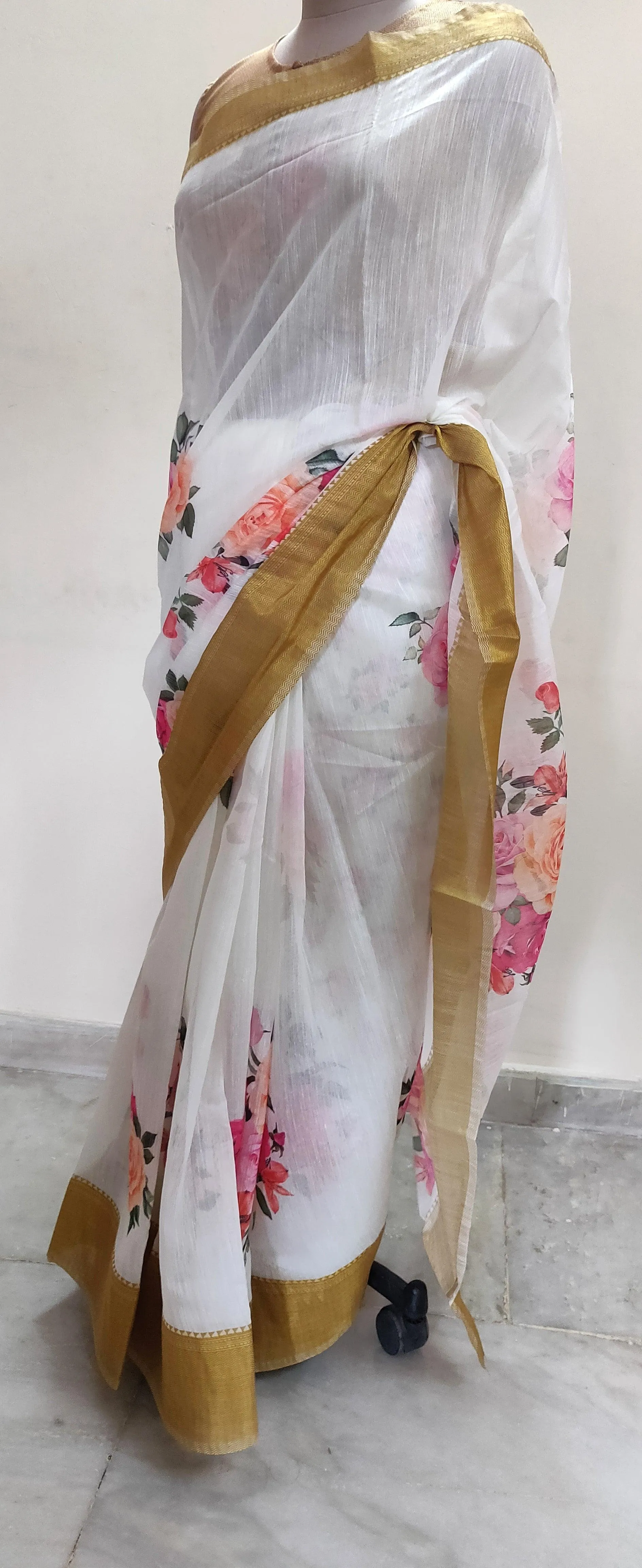 Designer Off white Floral Printed Linen Silk Saree ND03