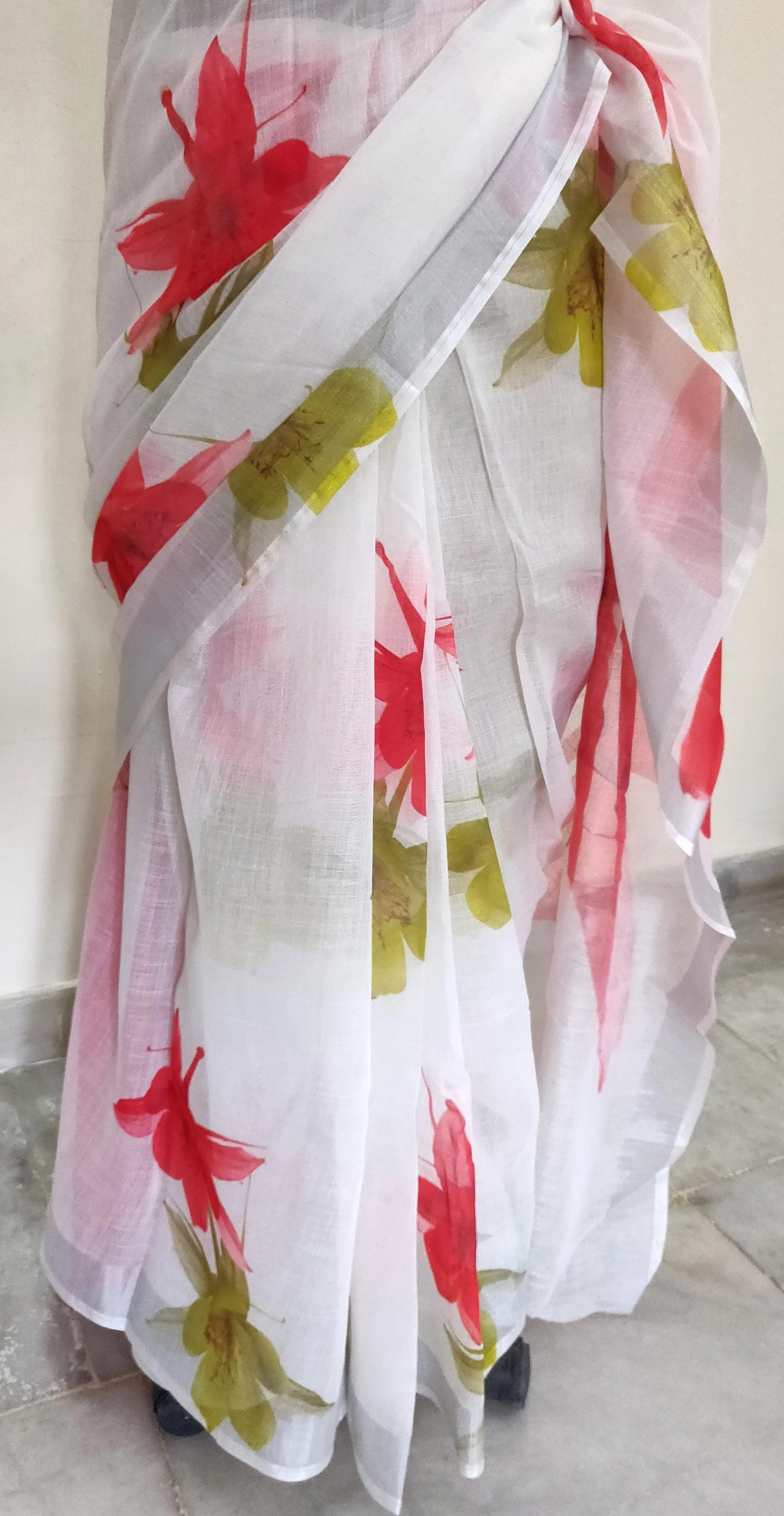Designer Off White Floral Printed Linen Silk Saree ND05