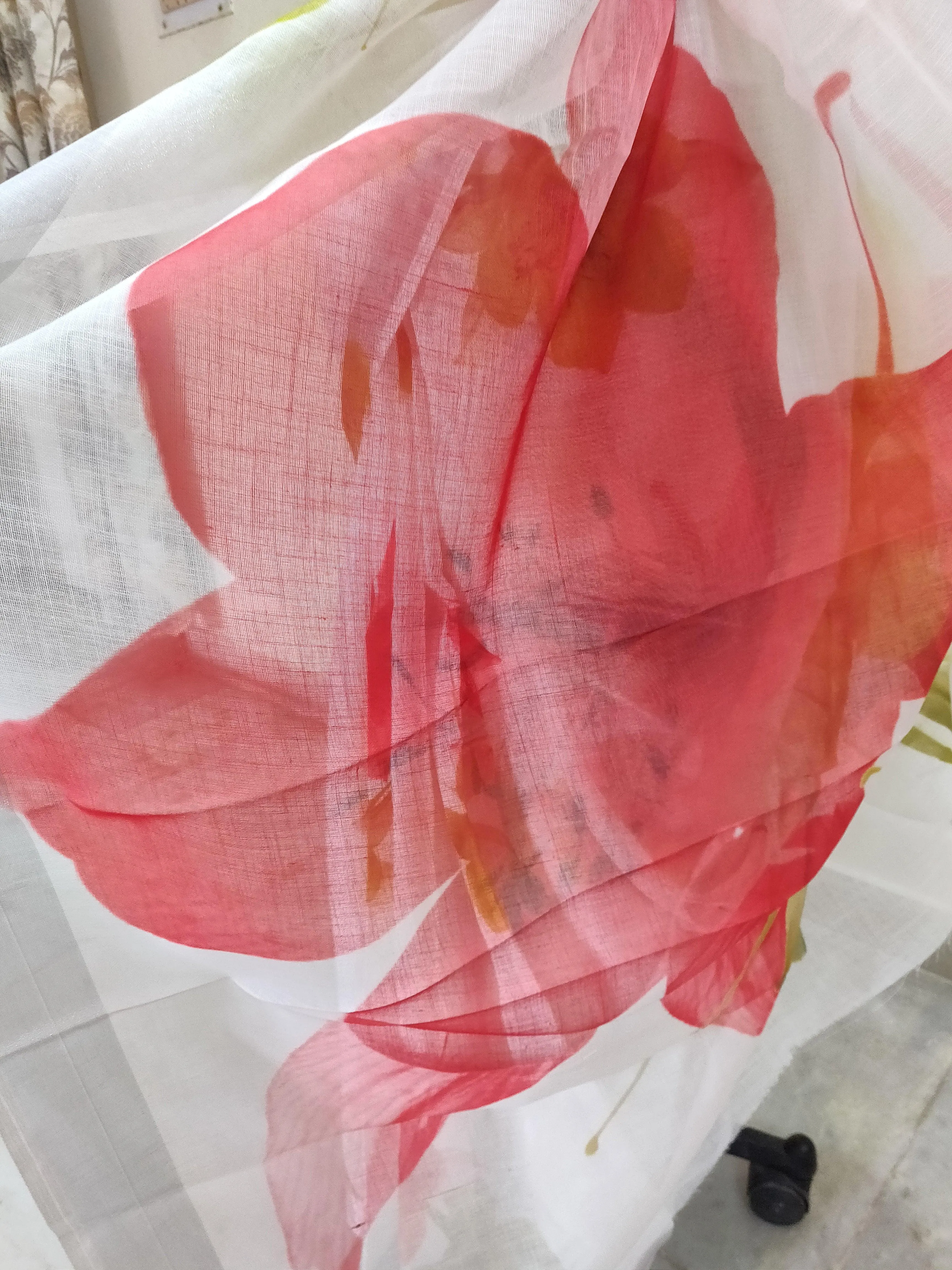 Designer Off White Floral Printed Linen Silk Saree ND05