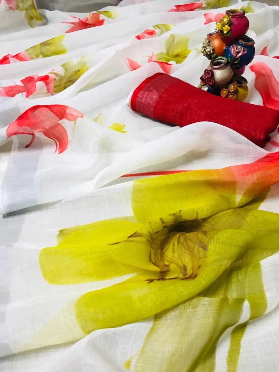 Designer Off White Floral Printed Linen Silk Saree ND05