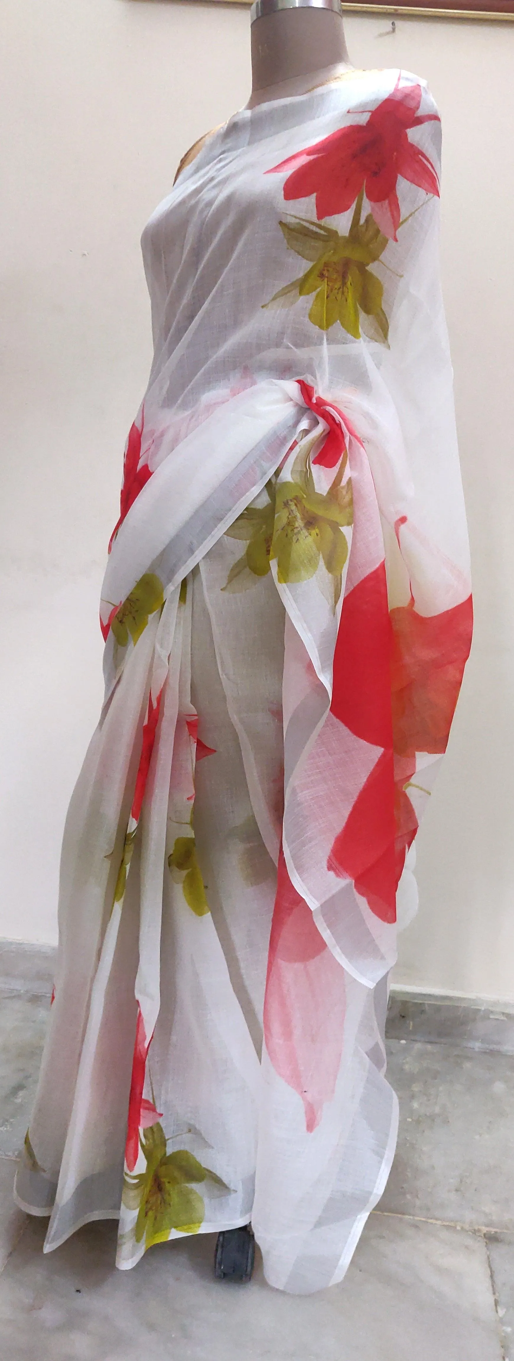 Designer Off White Floral Printed Linen Silk Saree ND05
