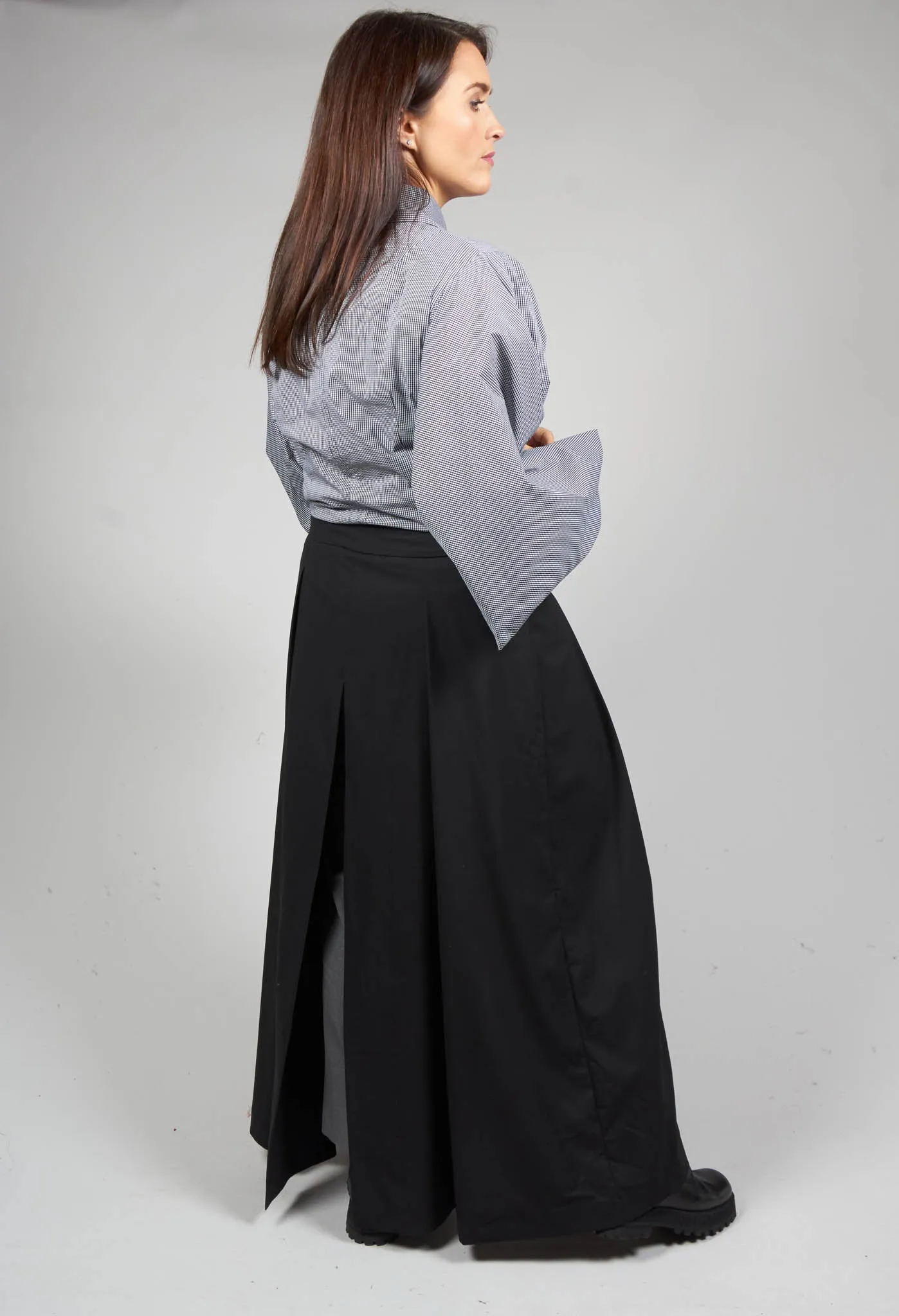 Double Layer Trousers with Pleats in Black/Grey