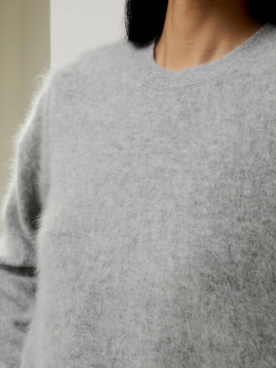 LilySilk 100% Cashmere Sweater for Women Casual Round Neck Loose Fit Drop Shoulder Relaxed Fit Pullover for Winter
