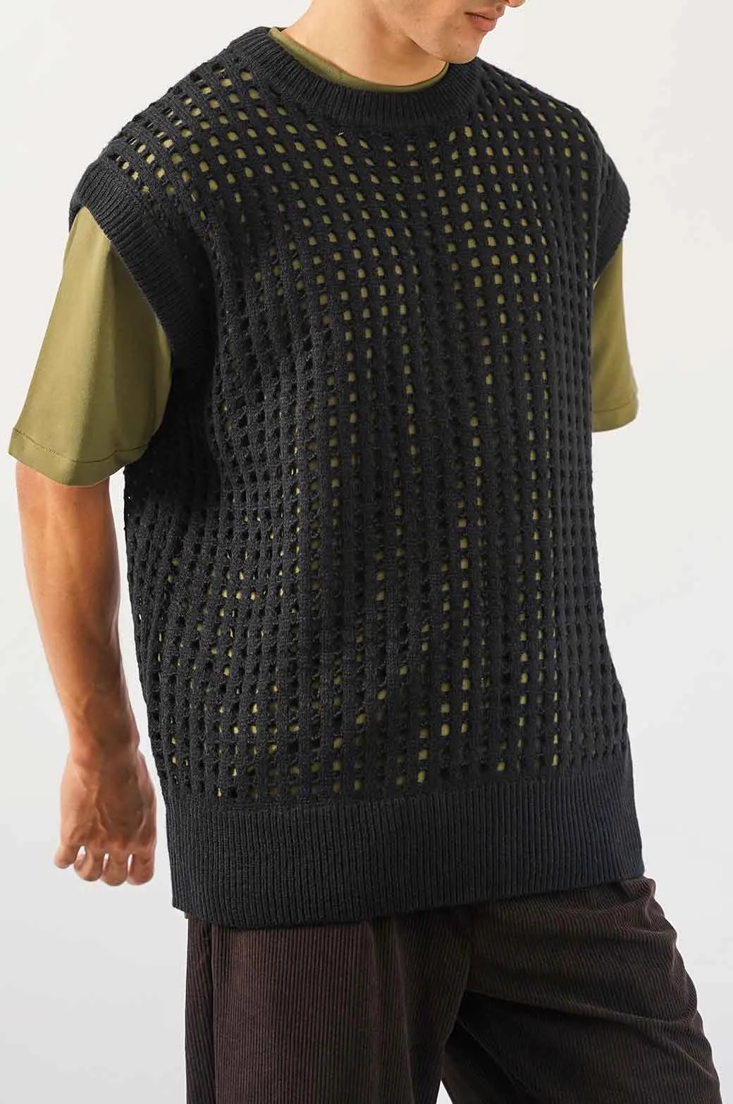 RELAXED MESH VEST