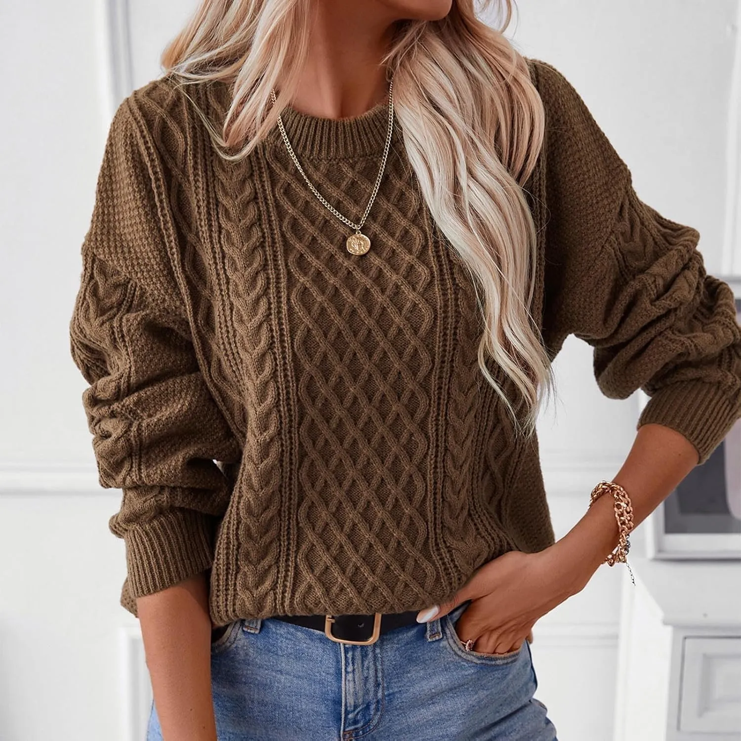 Womens Chunky Cable Knit Sweaters Fall Winter Crewneck Long Sleeve Pullover Sweater Loose Classic Fit Jumper Tops 2024